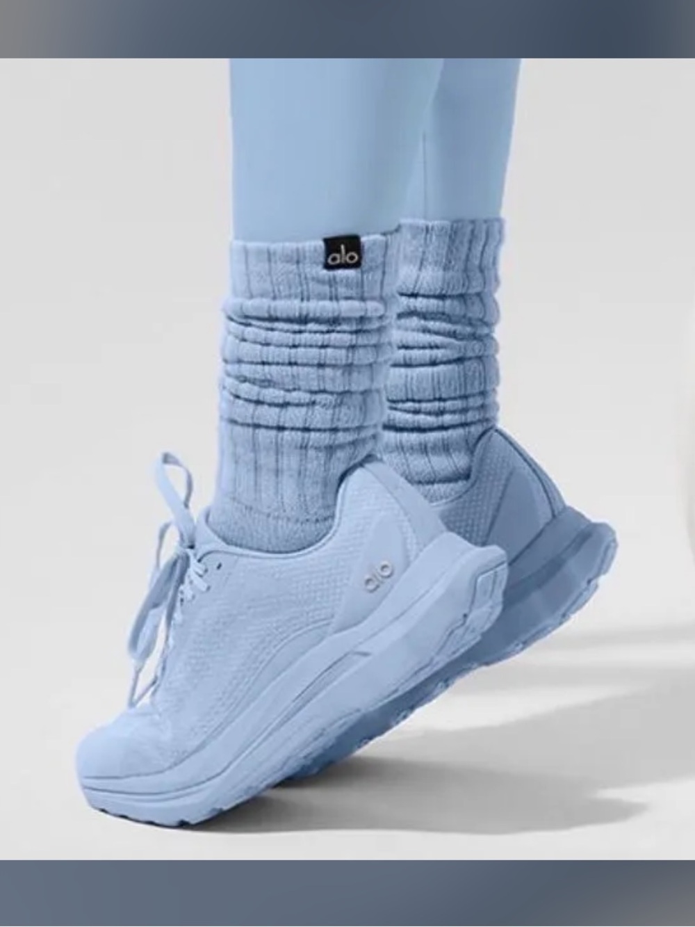 NEW ALO Yoga SeaShell Blue M Unisex Scrunch Sock